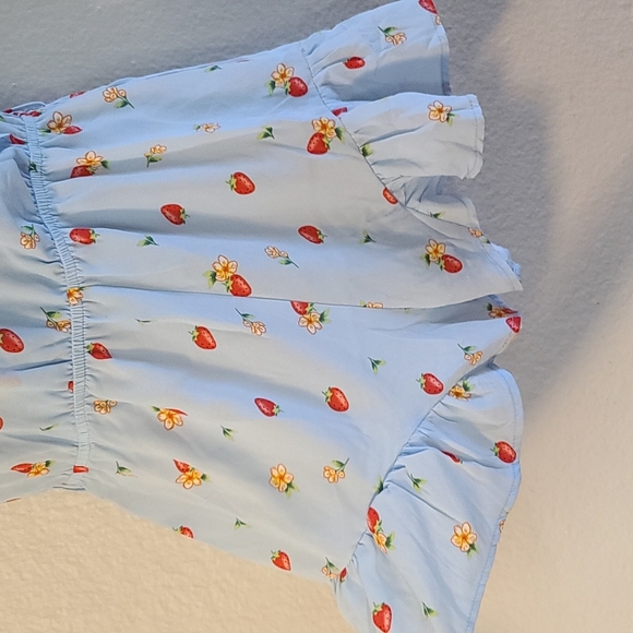 Lydelle Blue Floral Romper - Picture 2 of 4